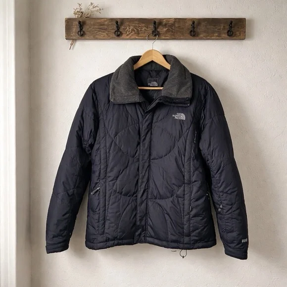 The North Face Black Puffer Jacket with Gray Collar - L - Picture 2 of 8